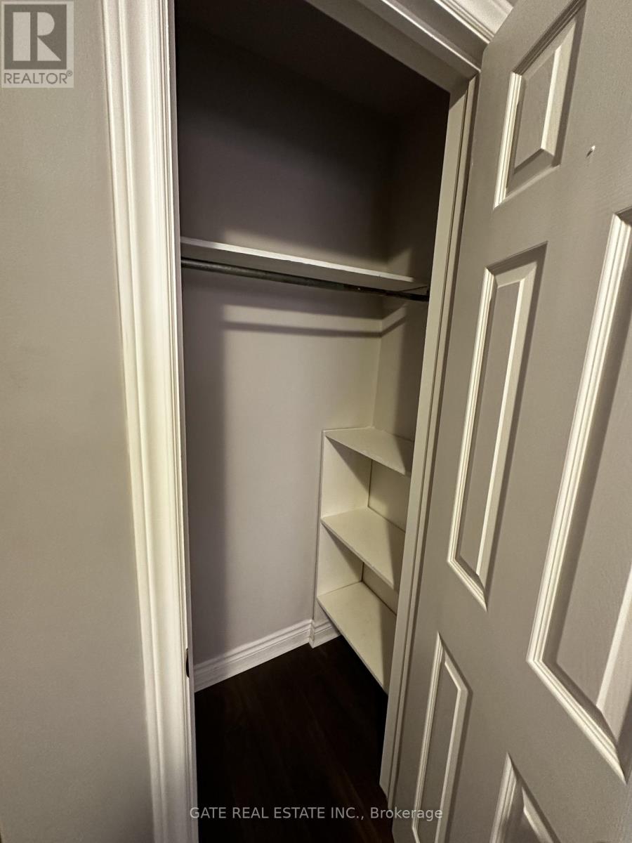 86 Bond Crescent, Richmond Hill, Ontario  L4E 3K7 - Photo 11 - N12548096