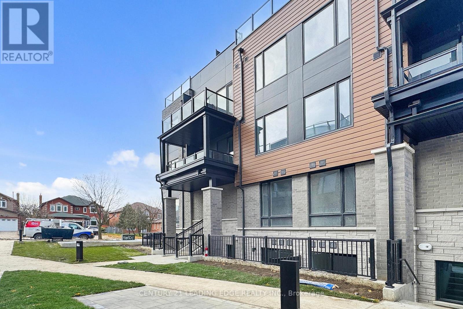 29 - 113 Marydale Avenue, Markham, Ontario  L3S 3J8 - Photo 3 - N12548100