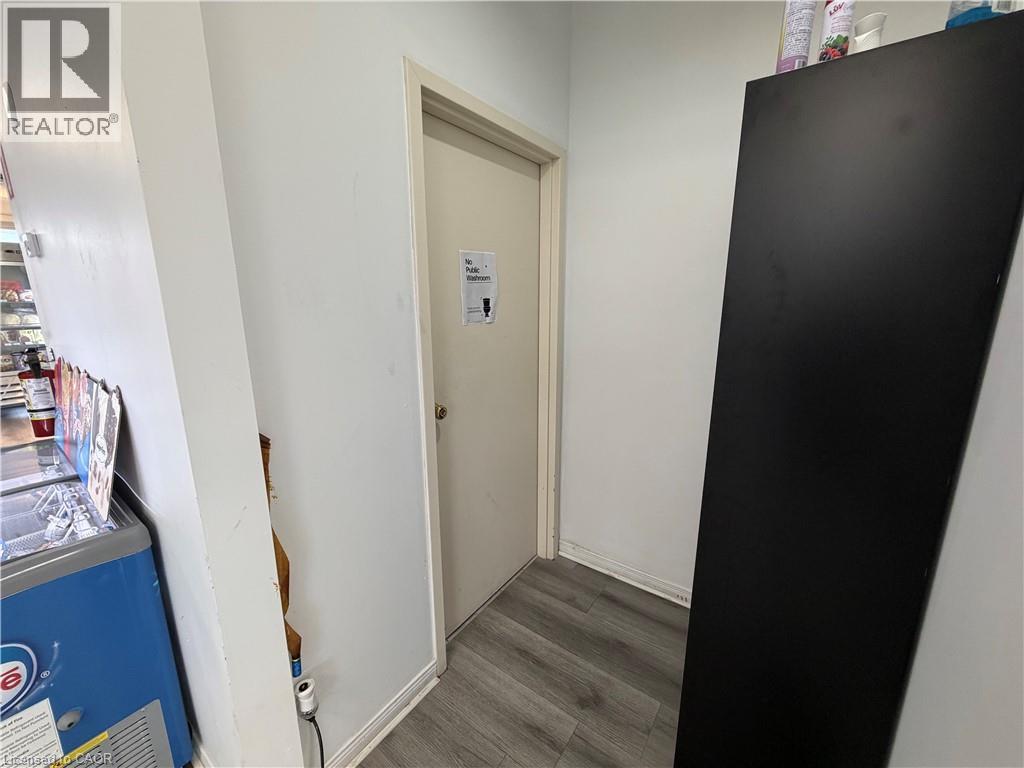 815 Weber Street E, Kitchener, Ontario  N2H 1H5 - Photo 17 - 40788500