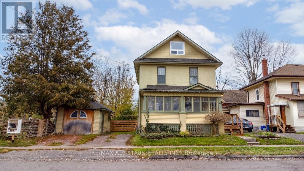 2 ST. PATRICK STREET, Kawartha Lakes, Ontario