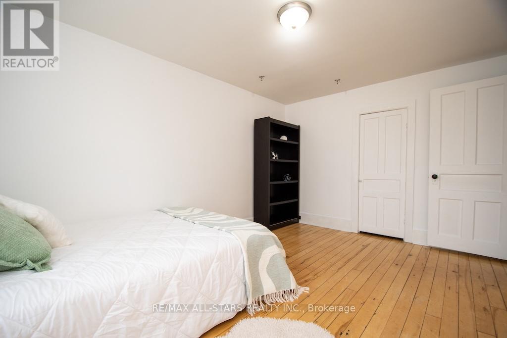 2 St. Patrick Street, Kawartha Lakes, Ontario  K9V 1R1 - Photo 25 - X12548210