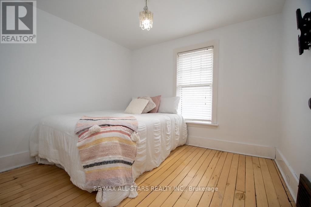 2 St. Patrick Street, Kawartha Lakes, Ontario  K9V 1R1 - Photo 28 - X12548210