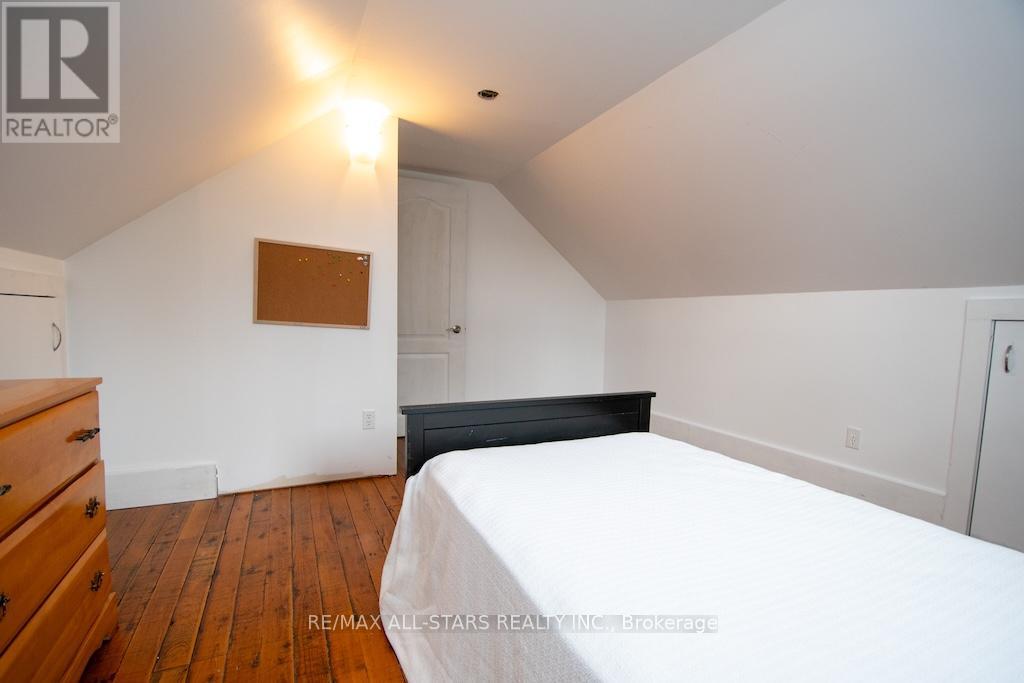 2 St. Patrick Street, Kawartha Lakes, Ontario  K9V 1R1 - Photo 31 - X12548210