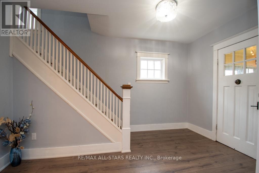 2 St. Patrick Street, Kawartha Lakes, Ontario  K9V 1R1 - Photo 4 - X12548210