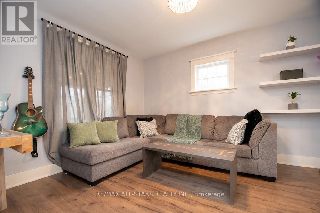 2 St. Patrick Street, Kawartha Lakes, Ontario  K9V 1R1 - Photo 6 - X12548210