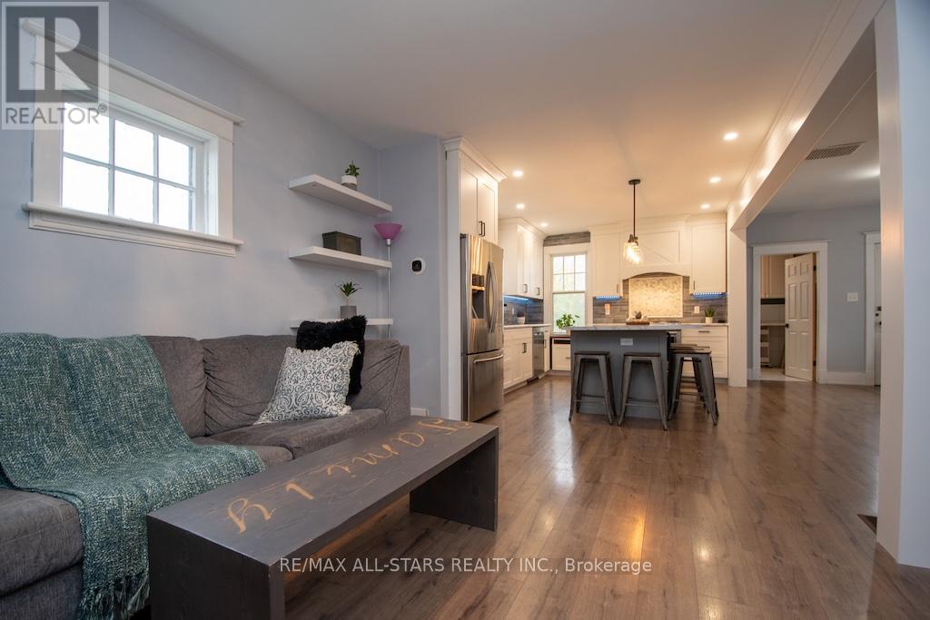 2 St. Patrick Street, Kawartha Lakes, Ontario  K9V 1R1 - Photo 7 - X12548210