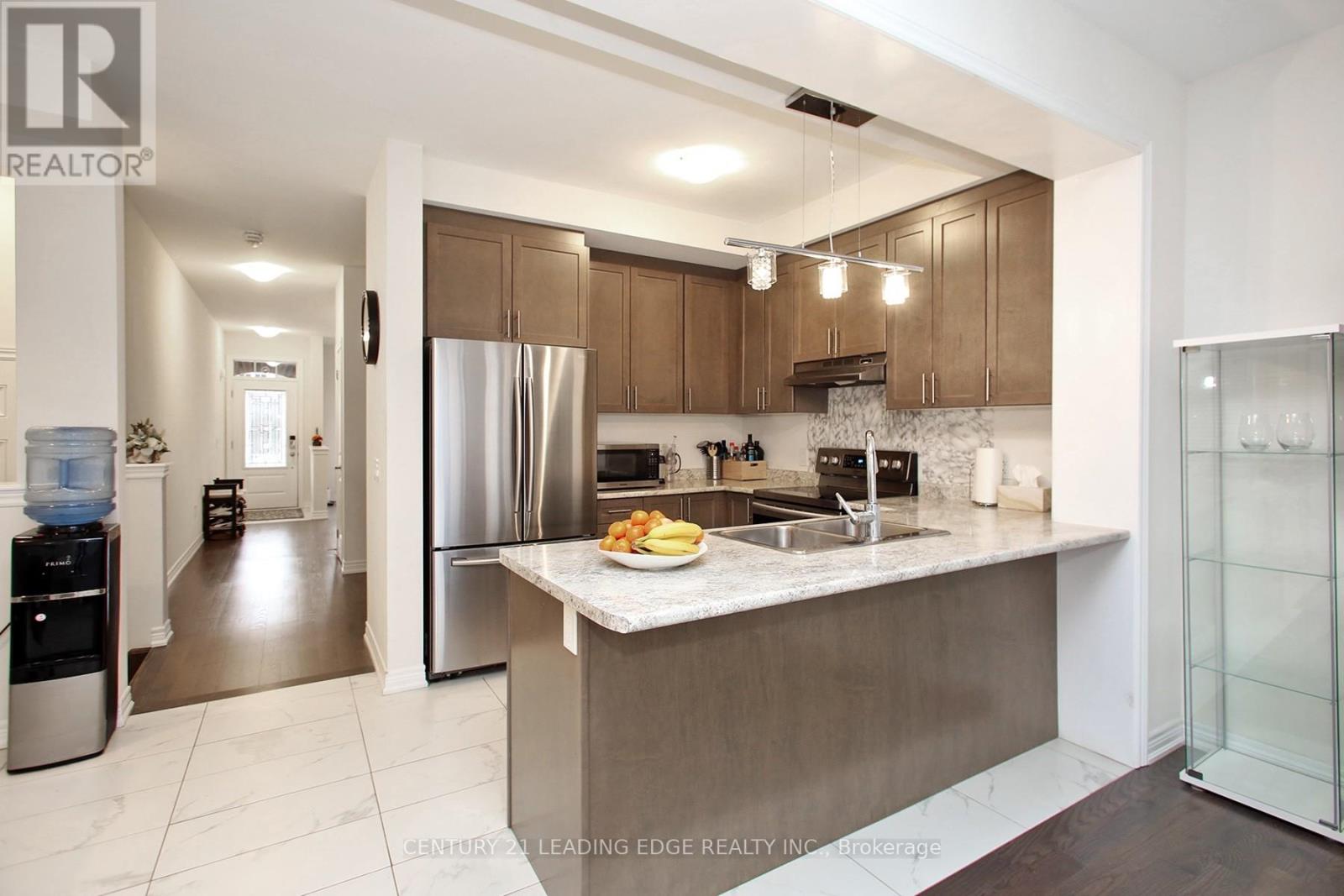 7 Frederick Pearson Street, East Gwillimbury, Ontario L9N 0R9 - Photo 13 - N12546316