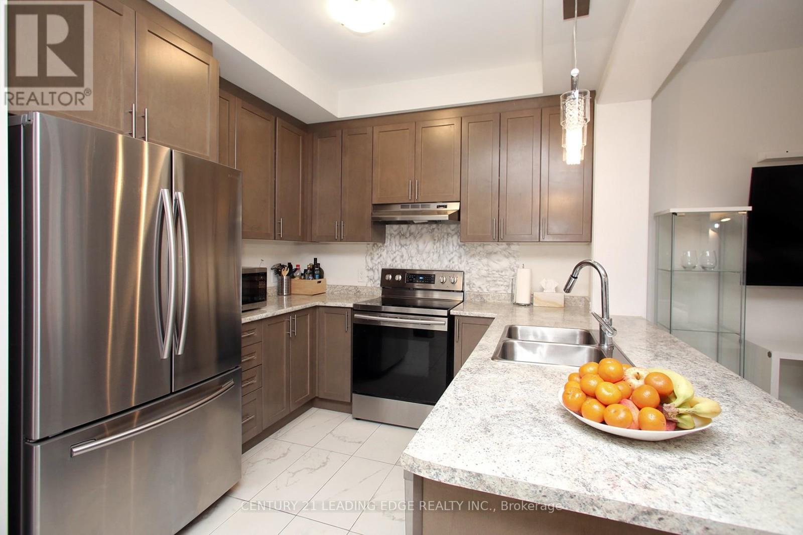 7 Frederick Pearson Street, East Gwillimbury, Ontario L9N 0R9 - Photo 17 - N12546316