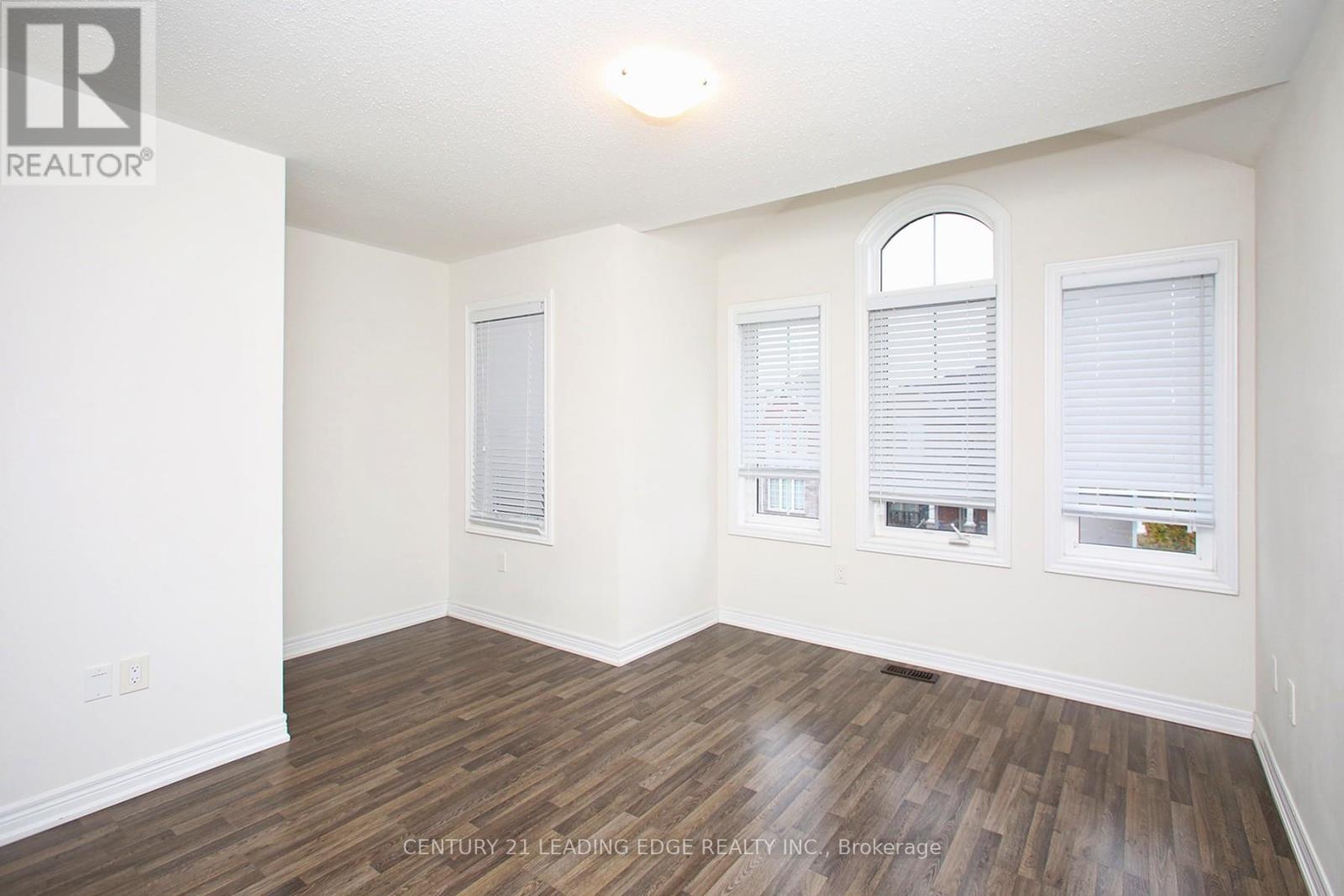 7 Frederick Pearson Street, East Gwillimbury, Ontario L9N 0R9 - Photo 25 - N12546316