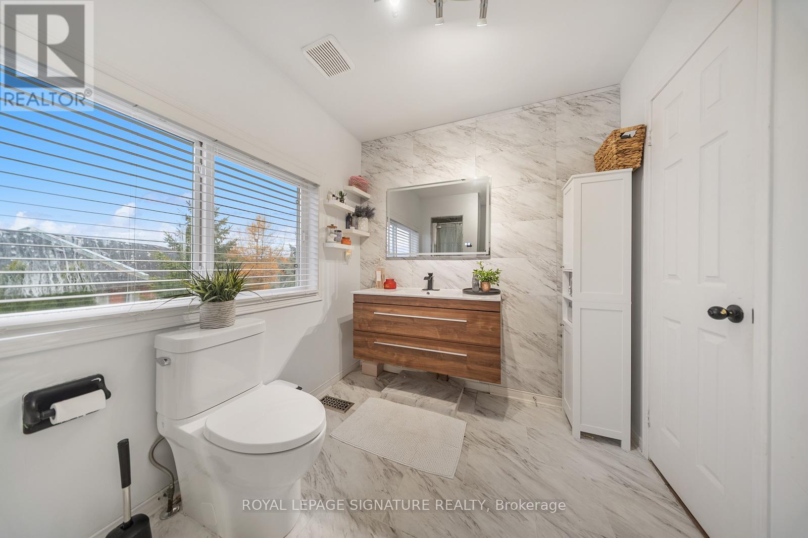 19 Spadina Road, Brampton, Ontario  L6X 4X6 - Photo 27 - W12548108