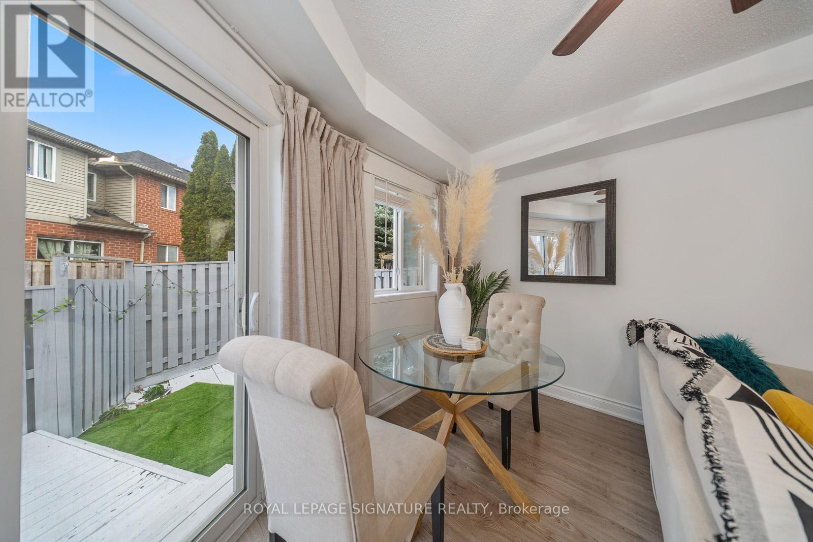 19 Spadina Road, Brampton, Ontario  L6X 4X6 - Photo 5 - W12548108