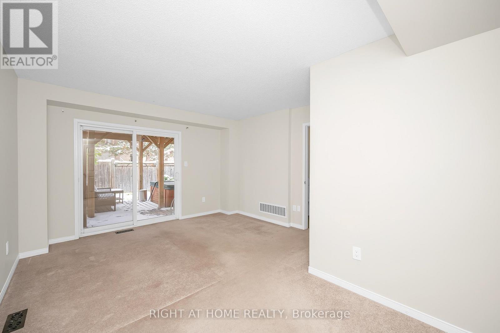 107 Bernard Avenue, Brampton, Ontario  L6Y 5S9 - Photo 24 - W12548114