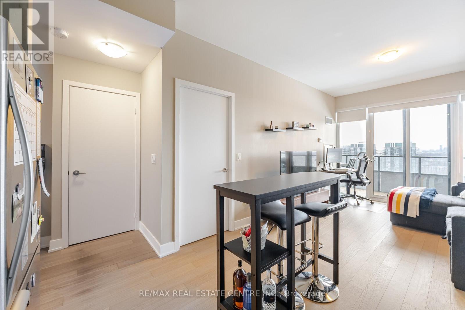 2622 - 30 Shore Breeze Drive, Toronto, Ontario  M8V 0J1 - Photo 10 - W12548120