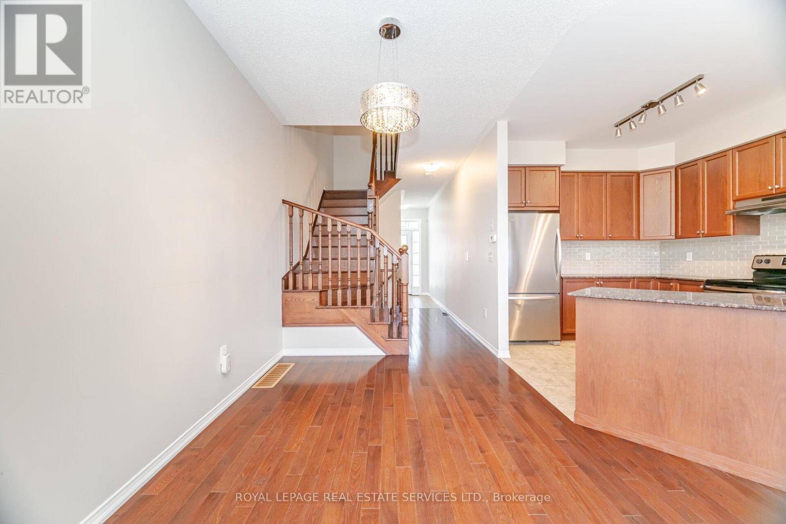 4 - 745 Farmstead Drive, Milton, Ontario  L9T 8B1 - Photo 12 - W12548126