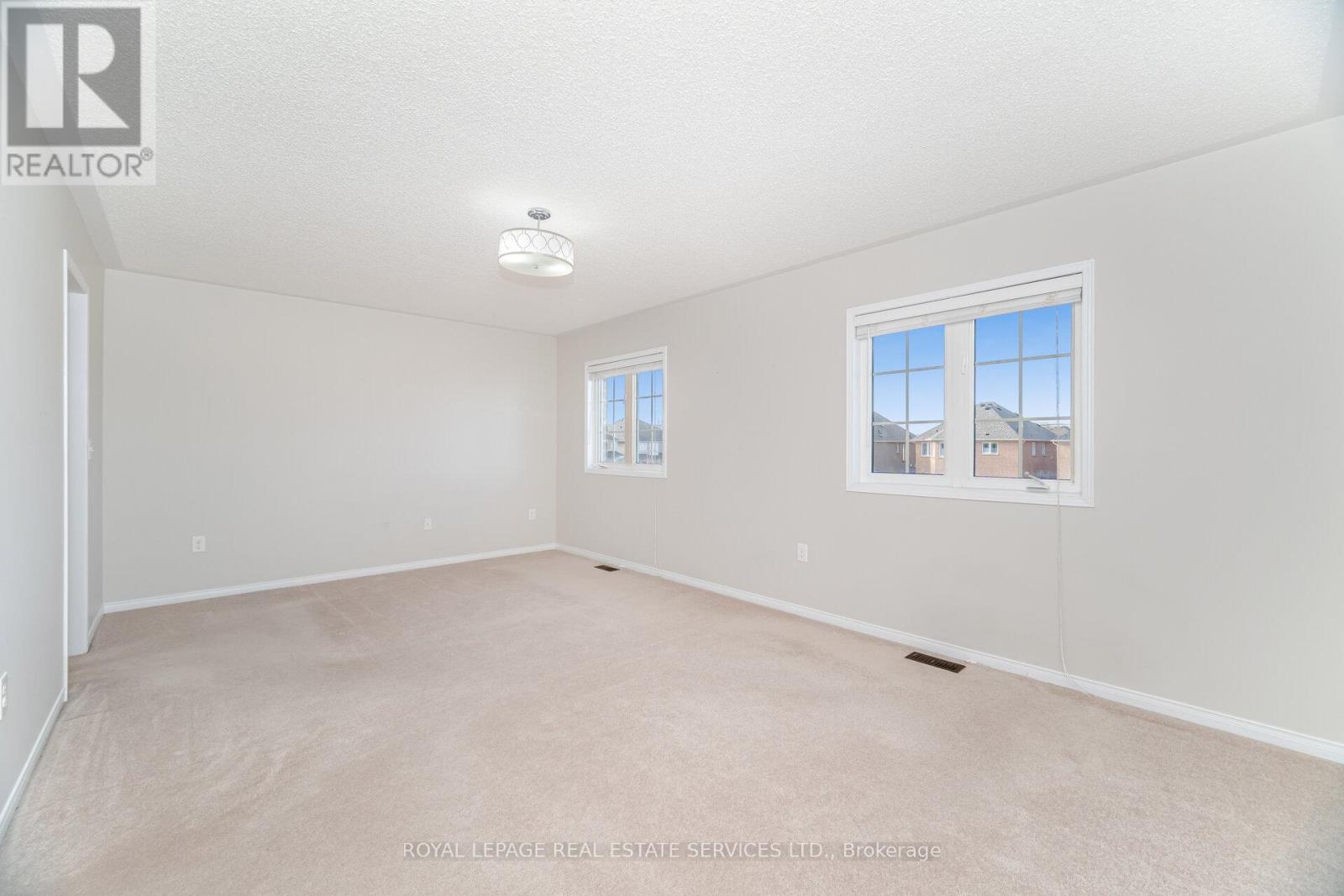 4 - 745 Farmstead Drive, Milton, Ontario  L9T 8B1 - Photo 27 - W12548126