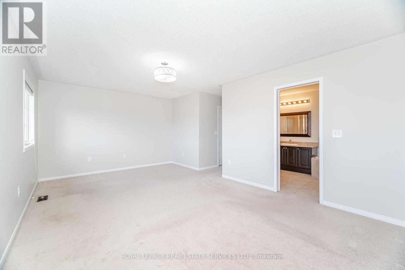 4 - 745 Farmstead Drive, Milton, Ontario  L9T 8B1 - Photo 29 - W12548126