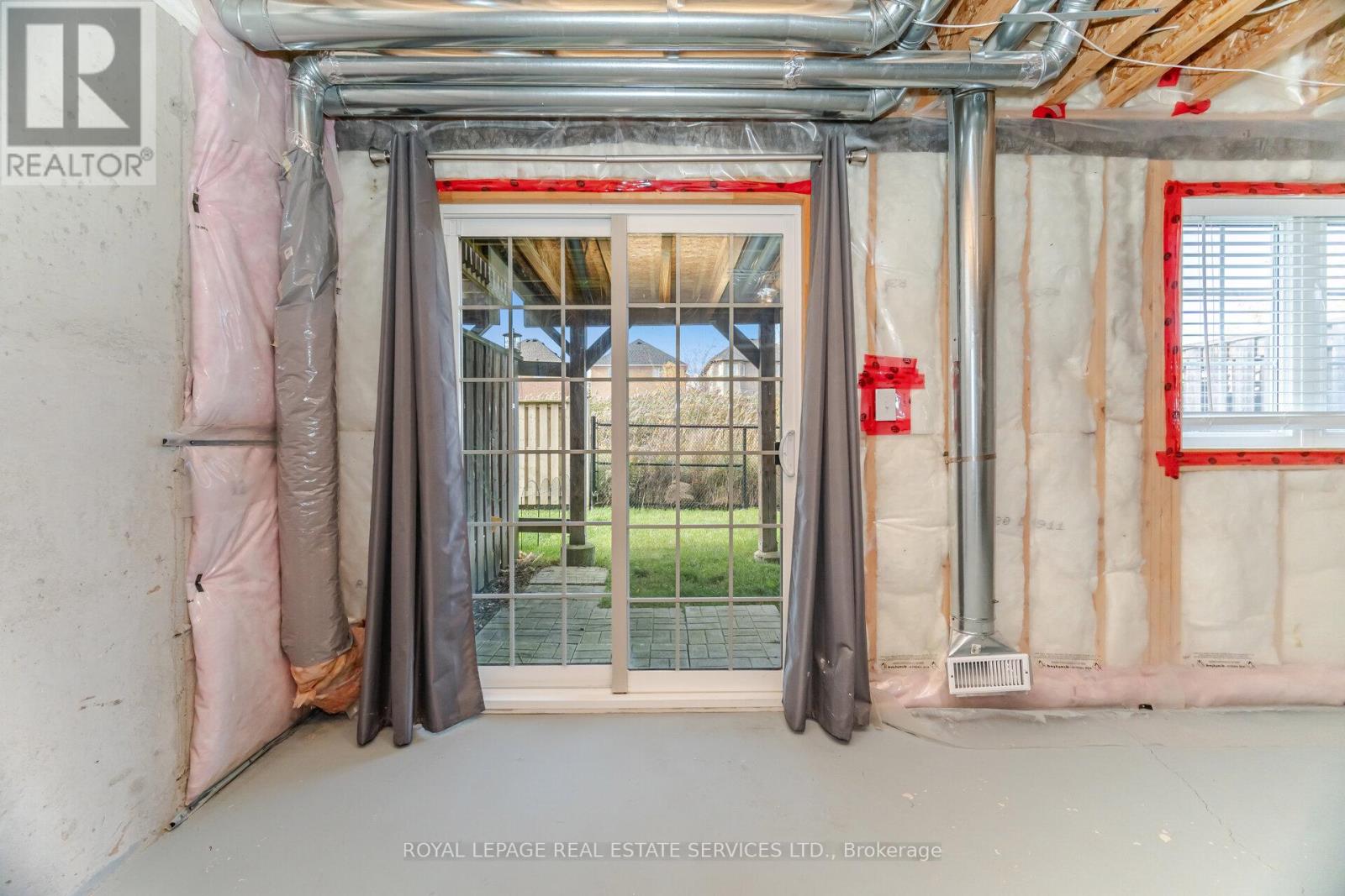 4 - 745 Farmstead Drive, Milton, Ontario  L9T 8B1 - Photo 45 - W12548126