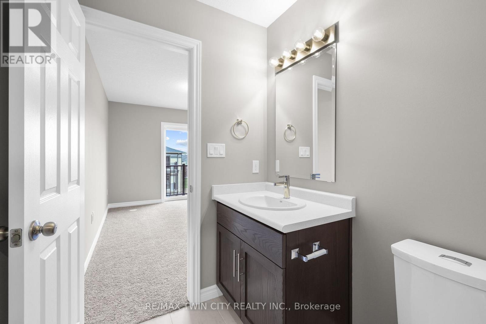 11 - 11 Lomond Lane, Kitchener, Ontario  N2R 0T6 - Photo 16 - X12548124