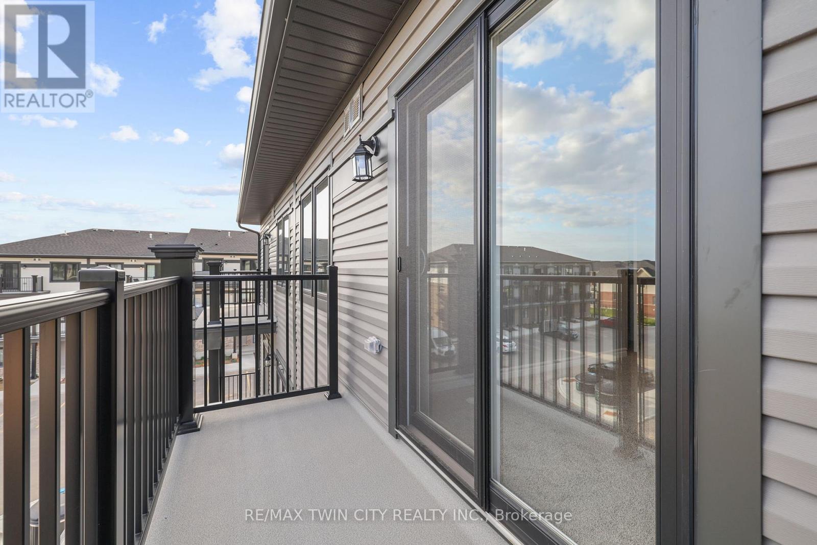 11 - 11 Lomond Lane, Kitchener, Ontario  N2R 0T6 - Photo 20 - X12548124