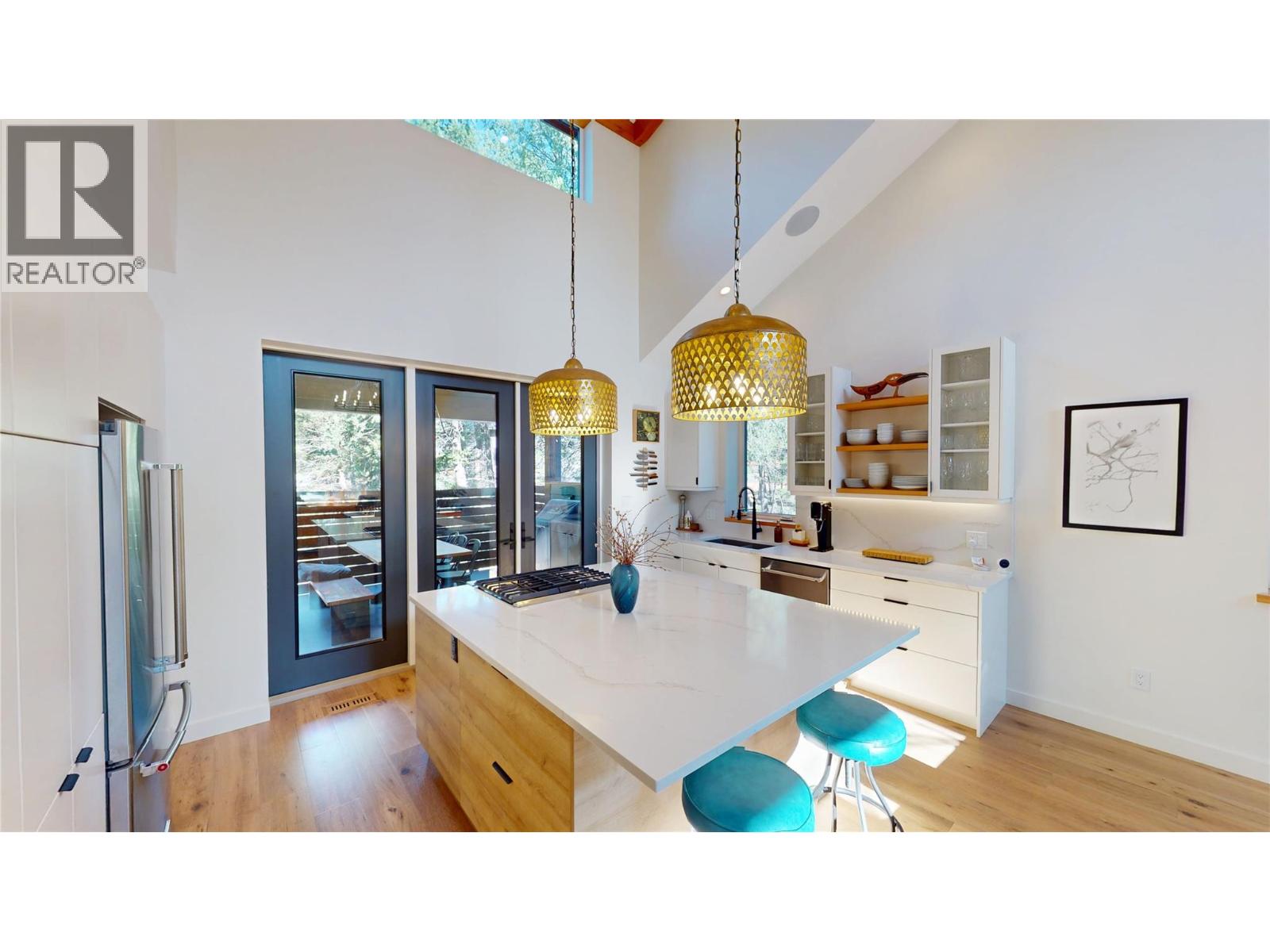 4881 Pedley Heights Court, Windermere, British Columbia  V0B 2L1 - Photo 14 - 10365006