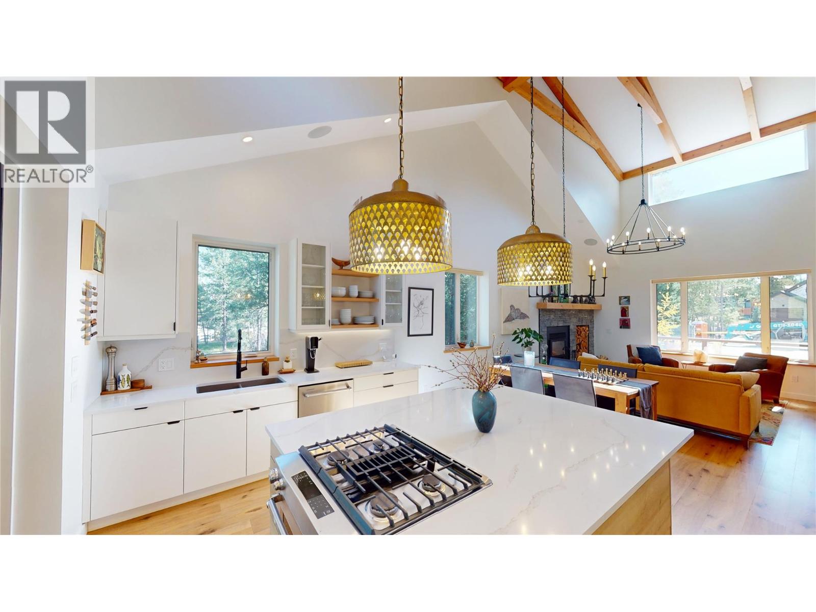 4881 Pedley Heights Court, Windermere, British Columbia  V0B 2L1 - Photo 13 - 10365006