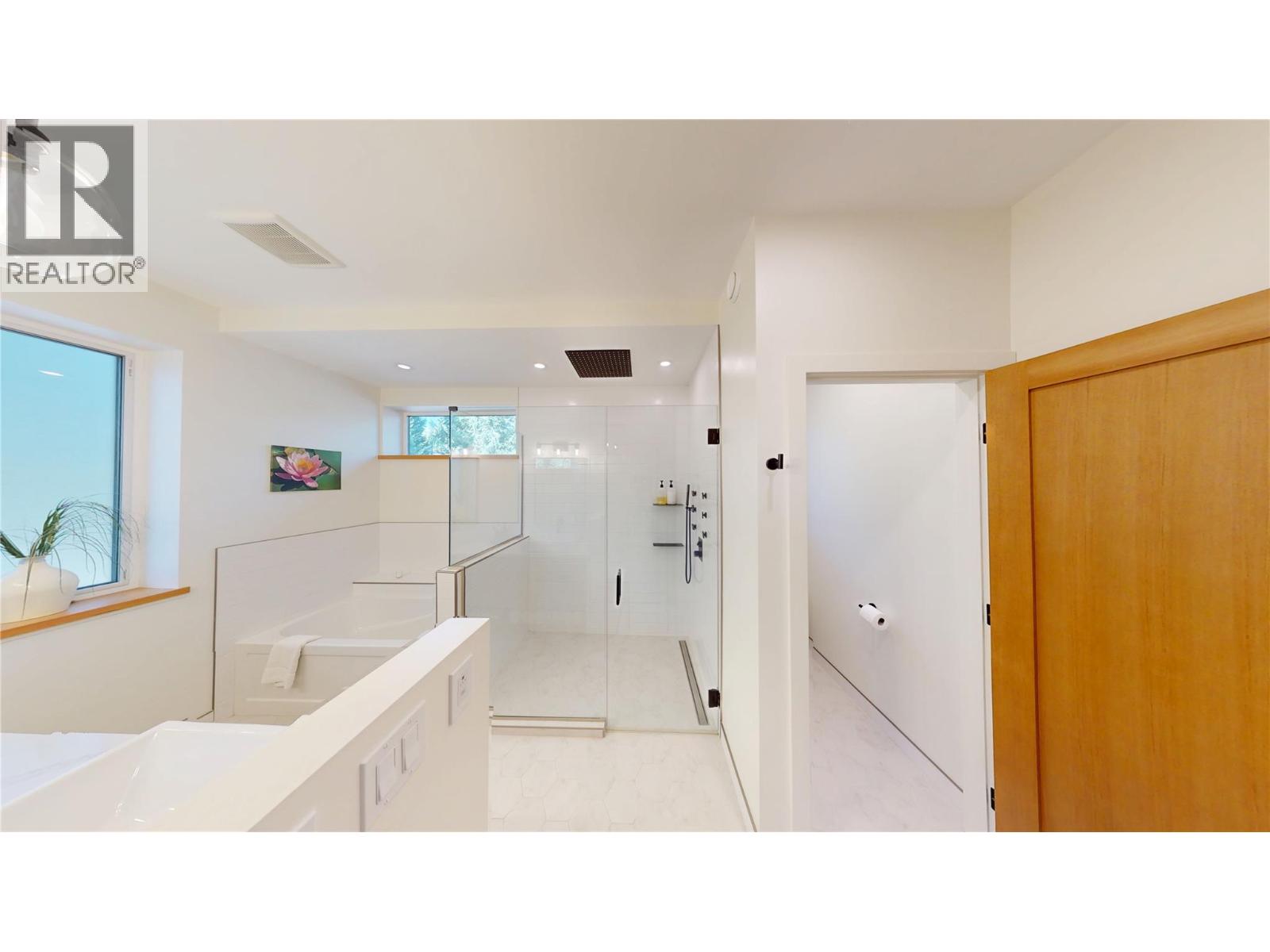 4881 Pedley Heights Court, Windermere, British Columbia  V0B 2L1 - Photo 24 - 10365006