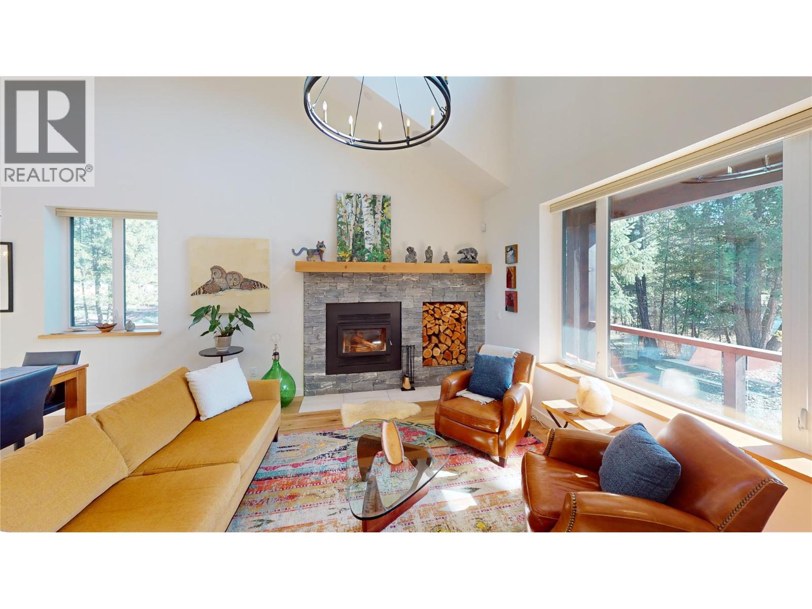 4881 Pedley Heights Court, Windermere, British Columbia  V0B 2L1 - Photo 6 - 10365006