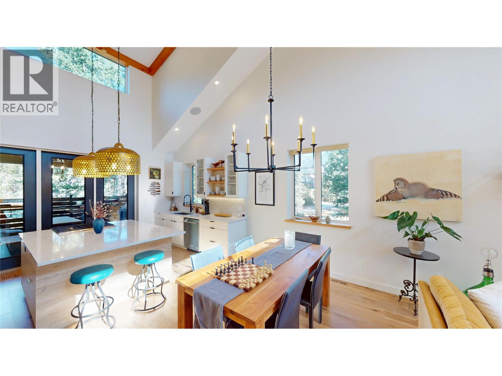 4881 Pedley Heights Court, Windermere, British Columbia  V0B 2L1 - Photo 8 - 10365006