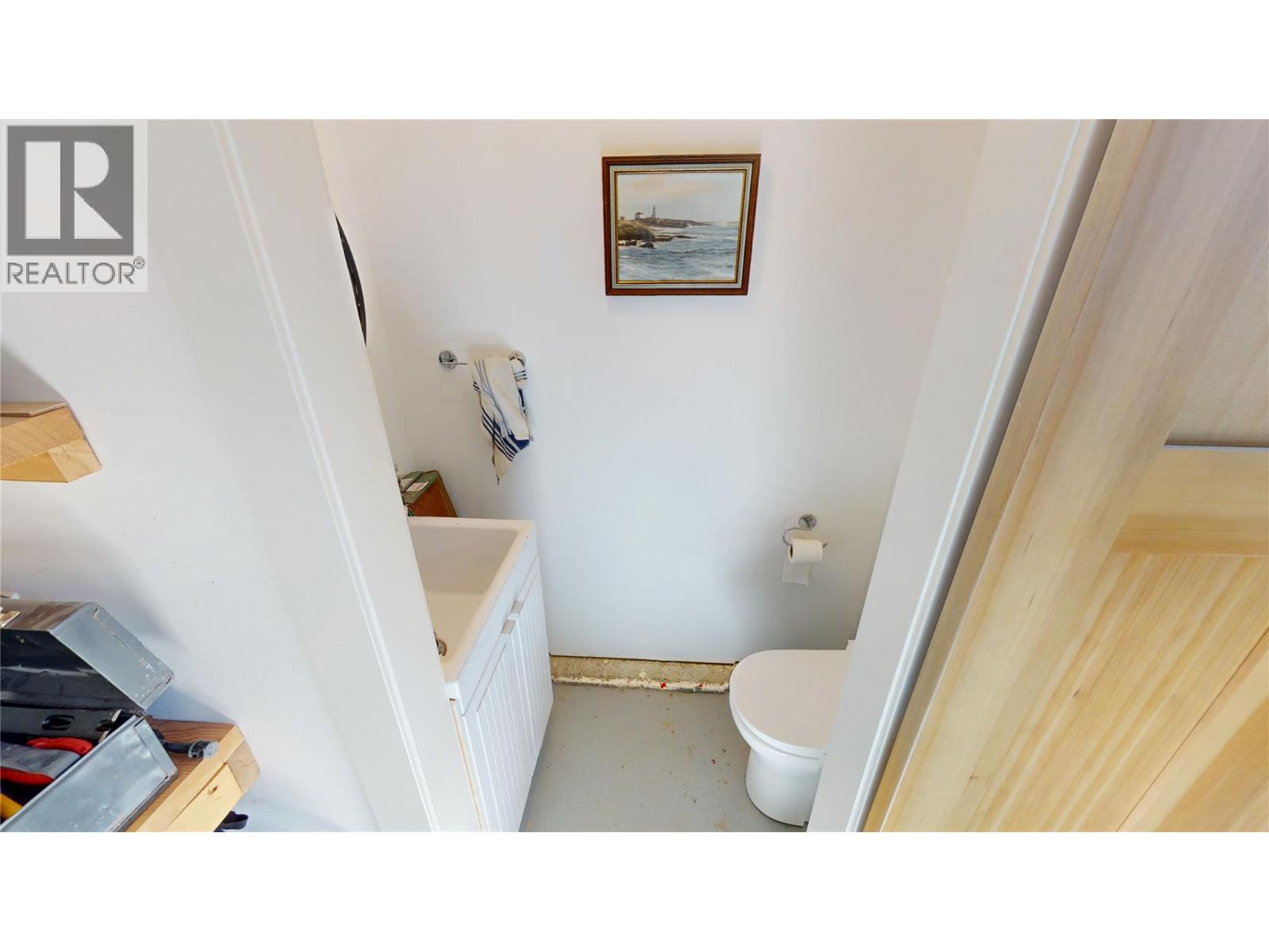 4881 Pedley Heights Court, Windermere, British Columbia  V0B 2L1 - Photo 49 - 10365006