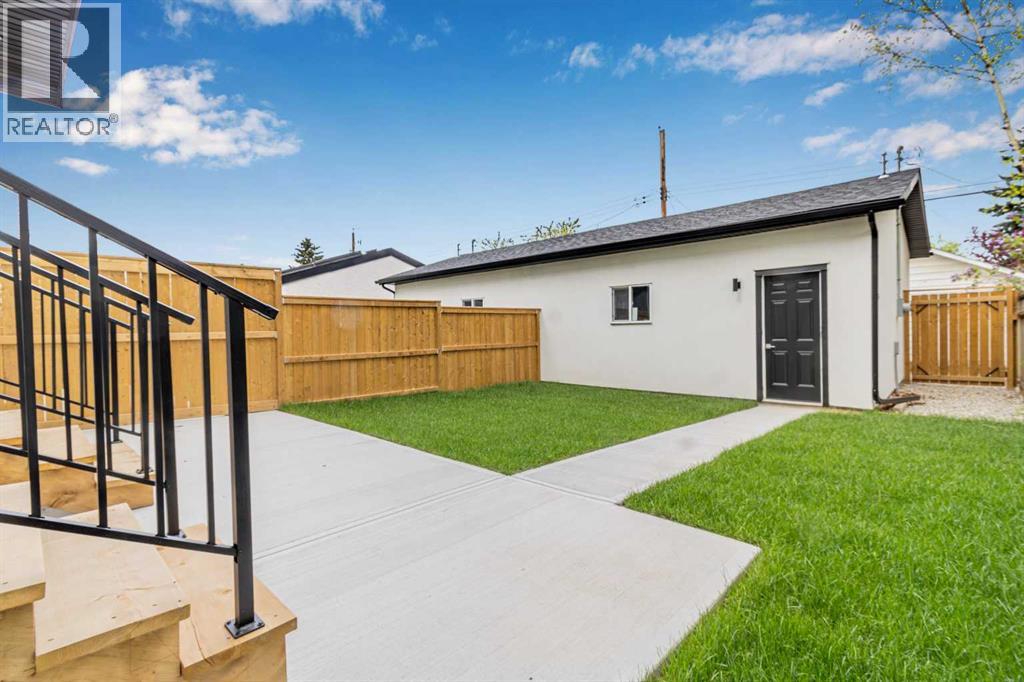 430 33 Avenue Nw, Calgary, Alberta  T2K 0B4 - Photo 47 - A2270244