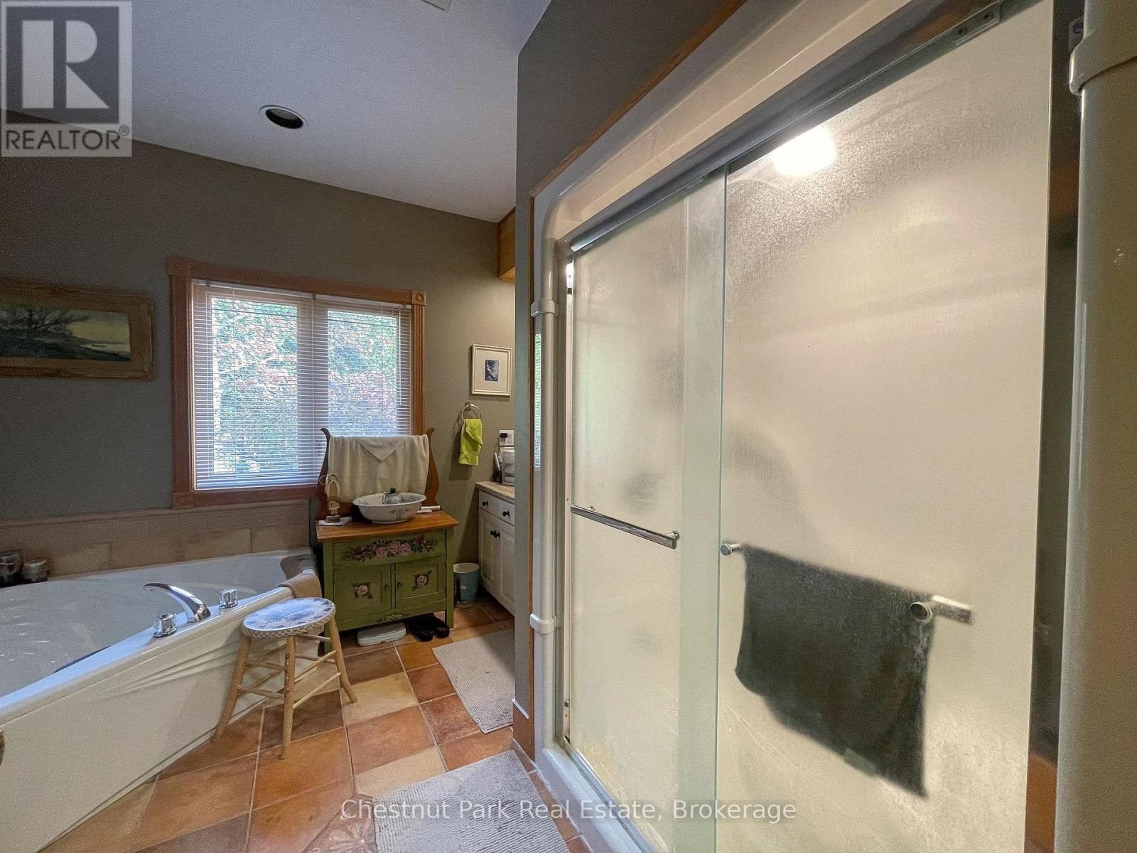 36 Cedar Drive, South Bruce Peninsula, Ontario N0H 1X0 - Photo 12 - X12548150