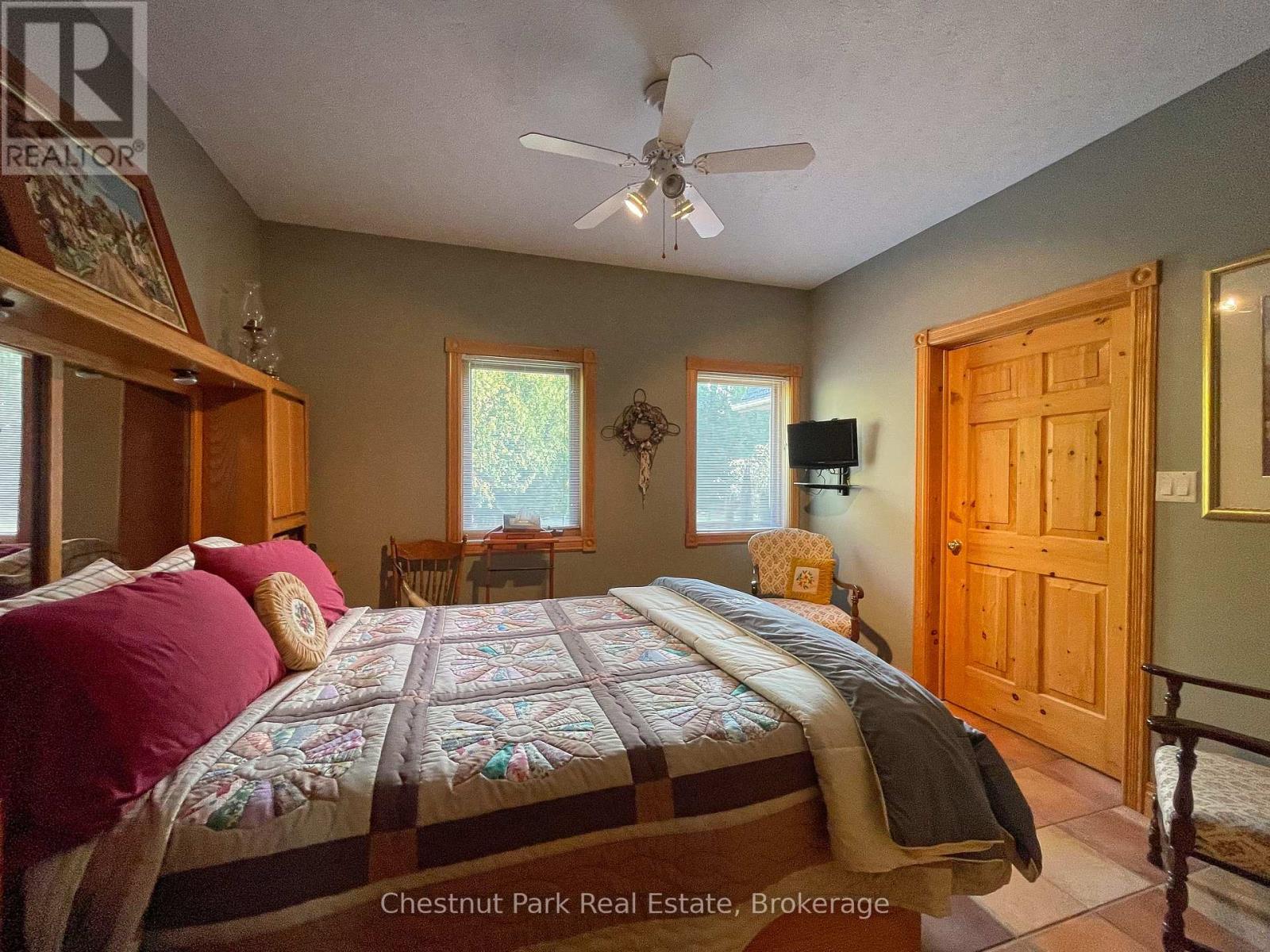 36 Cedar Drive, South Bruce Peninsula, Ontario N0H 1X0 - Photo 15 - X12548150