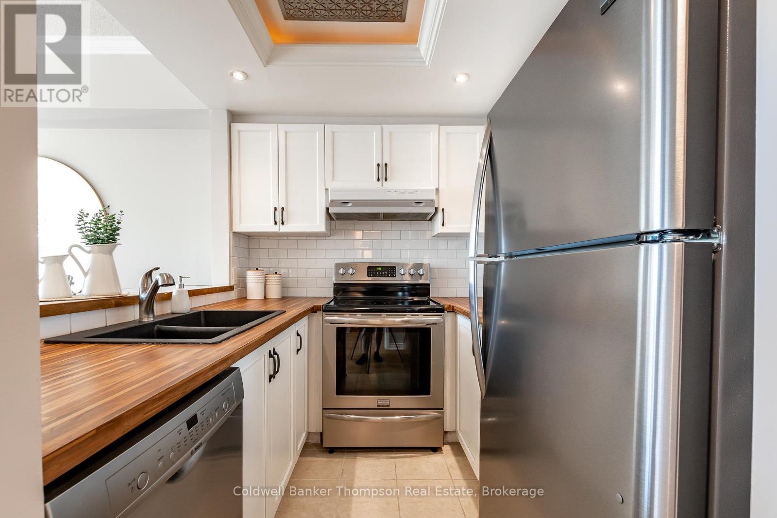 3311 Grandview Forest Hil Drive, Huntsville, Ontario P1H 2J5 - Photo 5 - X12548168