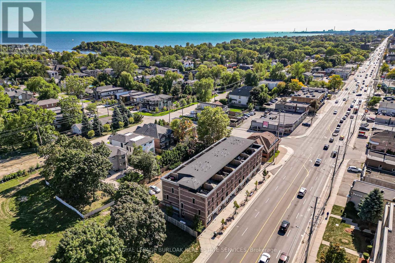 201 - 760 Lakeshore Road E, Mississauga, Ontario  L5E 1C7 - Photo 32 - W12547464