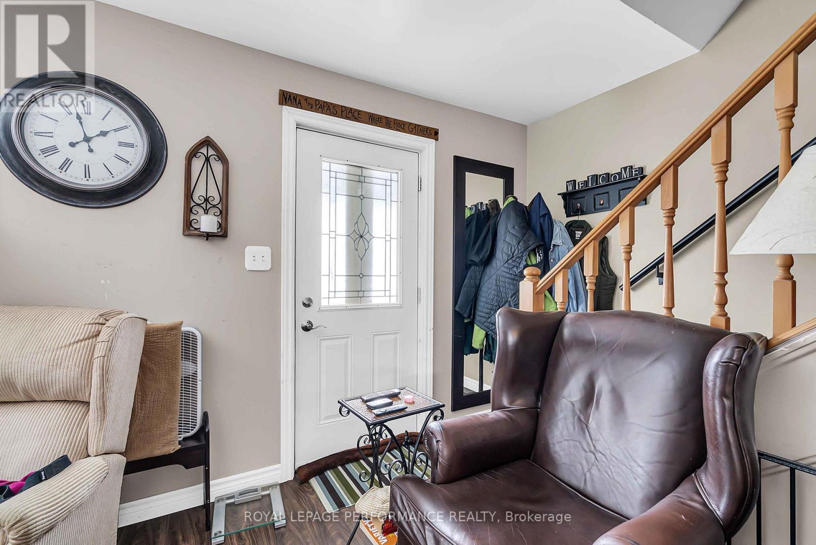 725 Gloucester Street N, Cornwall, Ontario  K6H 3X9 - Photo 5 - X12548174