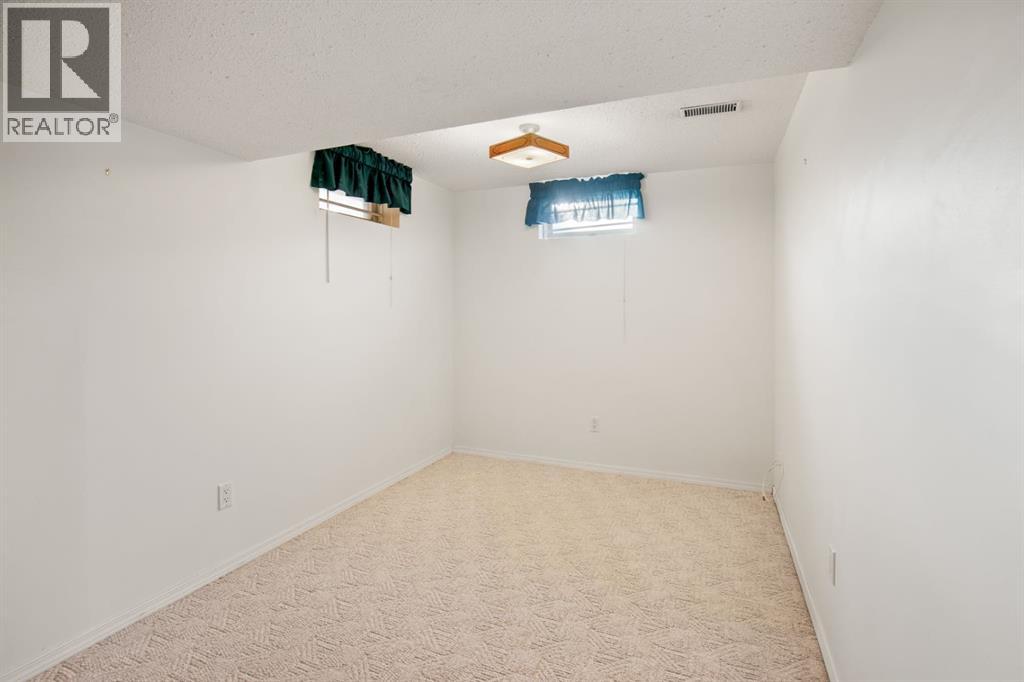 29 Allan Close, Red Deer, Alberta  T4R 1A4 - Photo 22 - A2259846