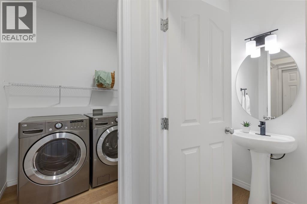 97 Cresthaven Way Sw, Calgary, Alberta  T3B 5X9 - Photo 9 - A2268944