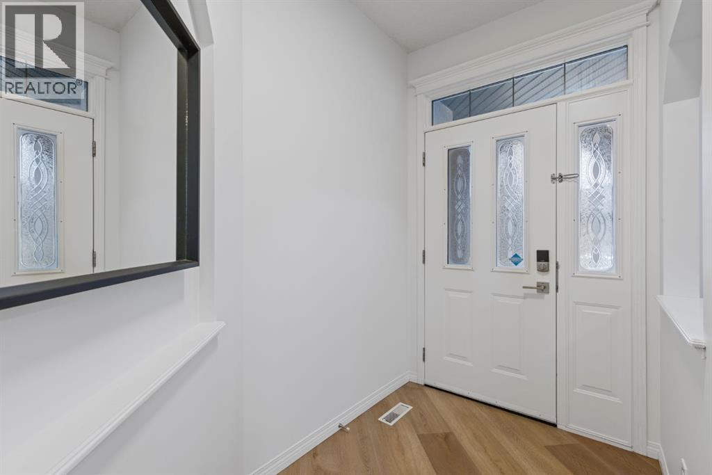 97 Cresthaven Way Sw, Calgary, Alberta  T3B 5X9 - Photo 2 - A2268944