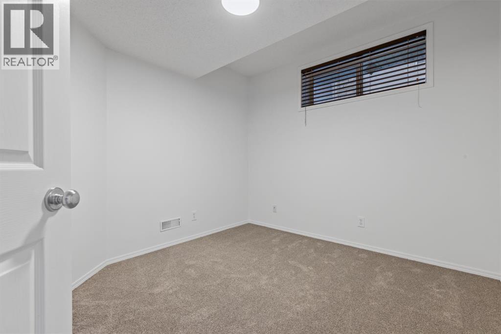 97 Cresthaven Way Sw, Calgary, Alberta  T3B 5X9 - Photo 48 - A2268944