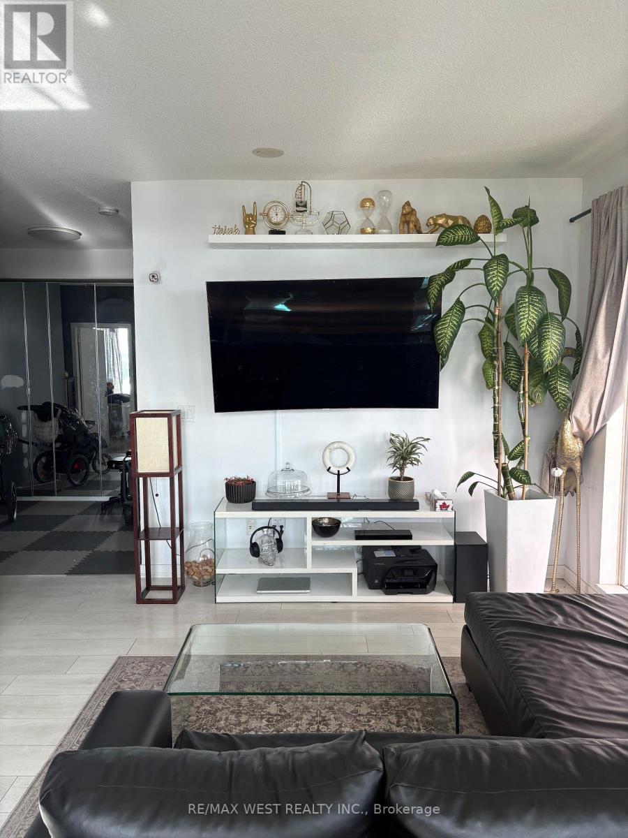 1008 - 55 East Liberty Street, Toronto, Ontario  M6K 3P9 - Photo 8 - C12548132