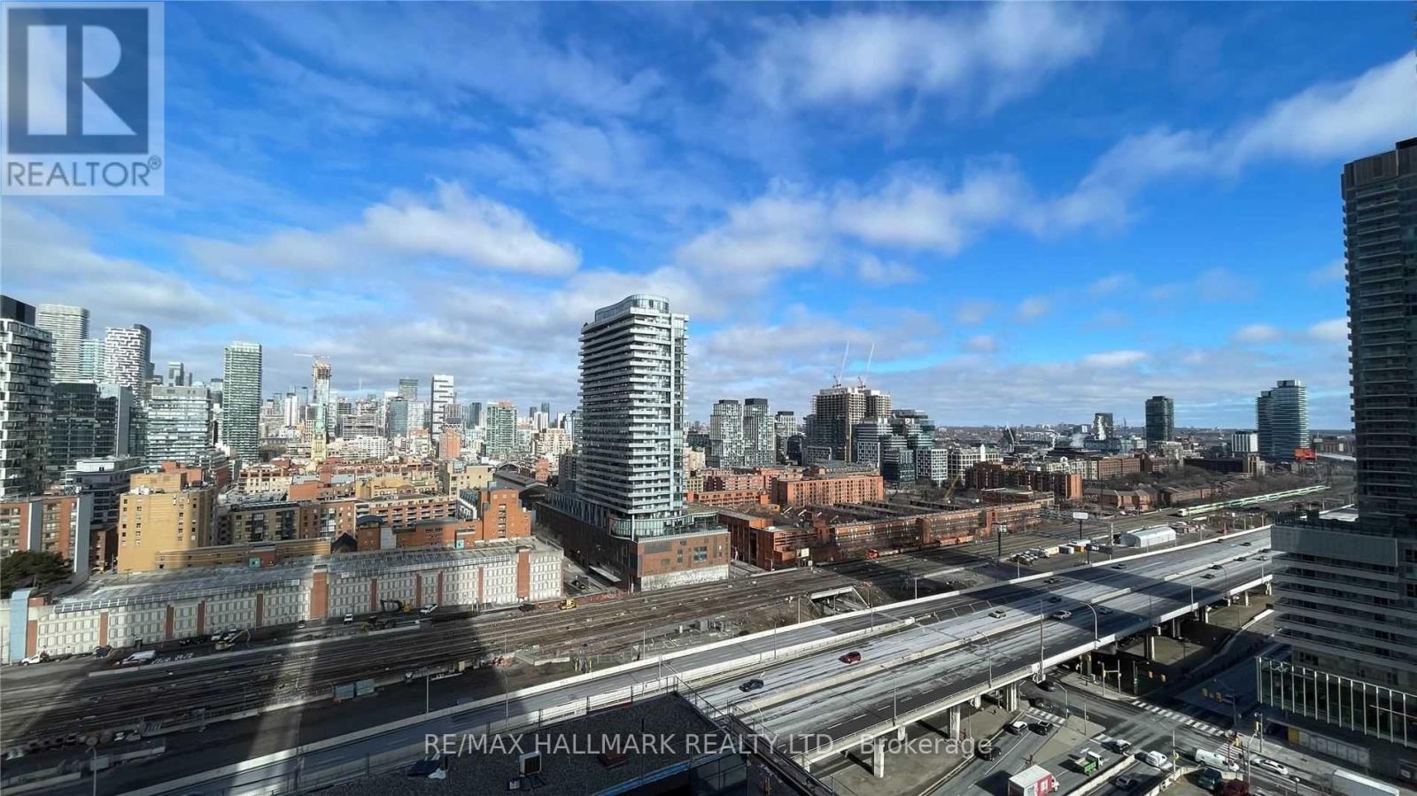 2116 - 138 Downes Street, Toronto, Ontario  M5E 0E4 - Photo 5 - C12548160