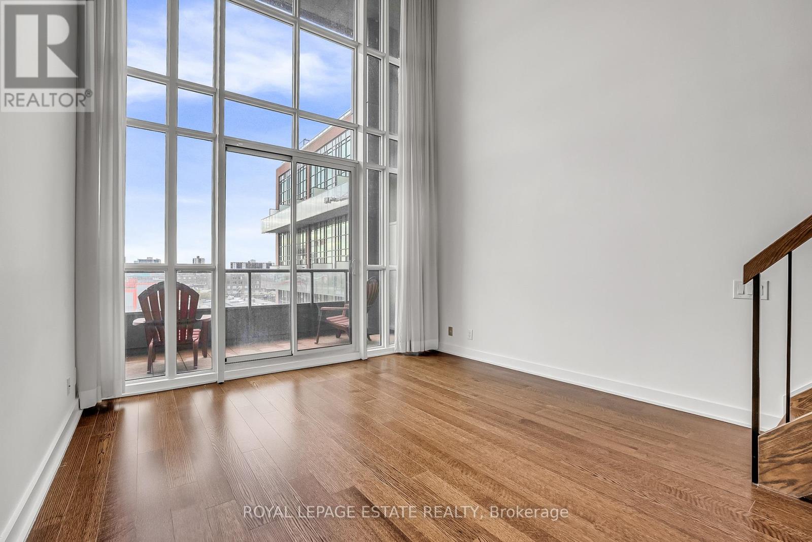 646 - 5 Hanna Avenue, Toronto, Ontario  M6K 0B3 - Photo 2 - C12548180