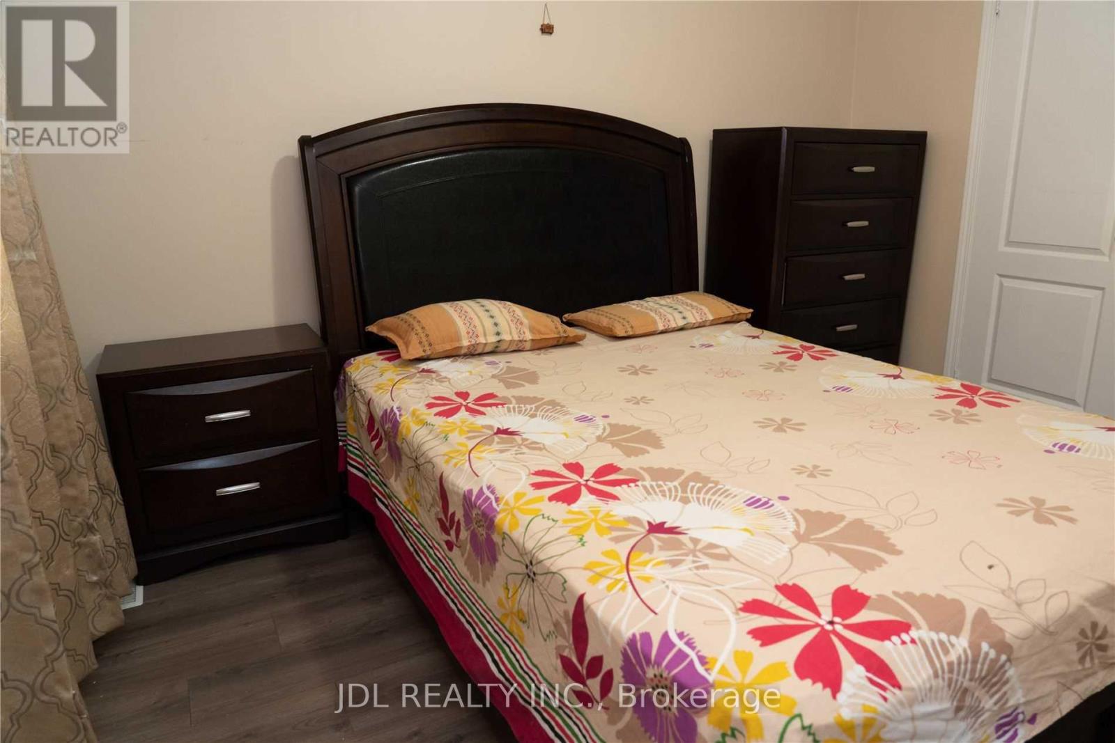 233a Rouge River Dr Drive, Toronto, Ontario  M1B 6H2 - Photo 2 - E12548138