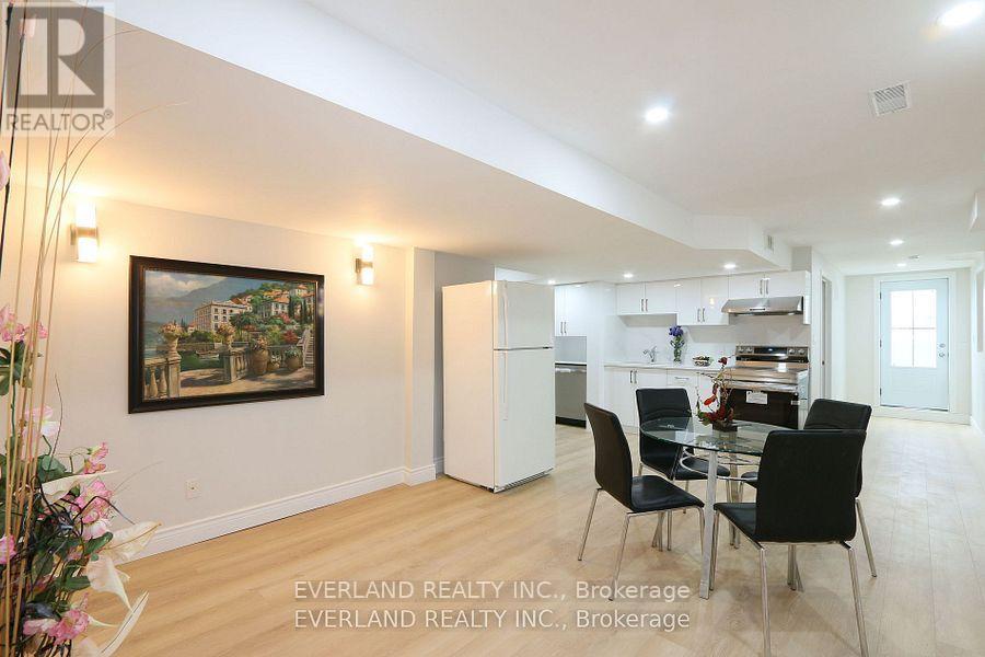 Basement - 38 Kimberly Court, Richmond Hill, Ontario  L4E 4C6 - Photo 14 - N12548140