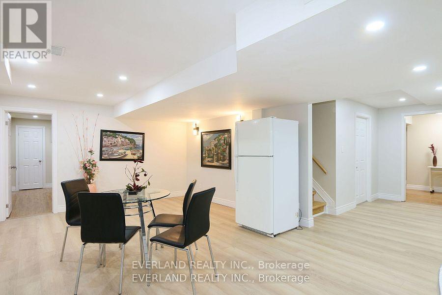 Basement - 38 Kimberly Court, Richmond Hill, Ontario  L4E 4C6 - Photo 16 - N12548140