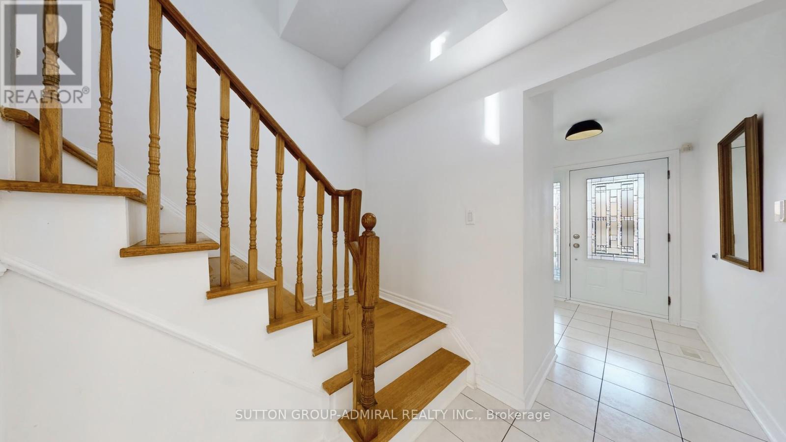 111 Kelso Crescent, Vaughan, Ontario  L6A 2K6 - Photo 4 - N12548186