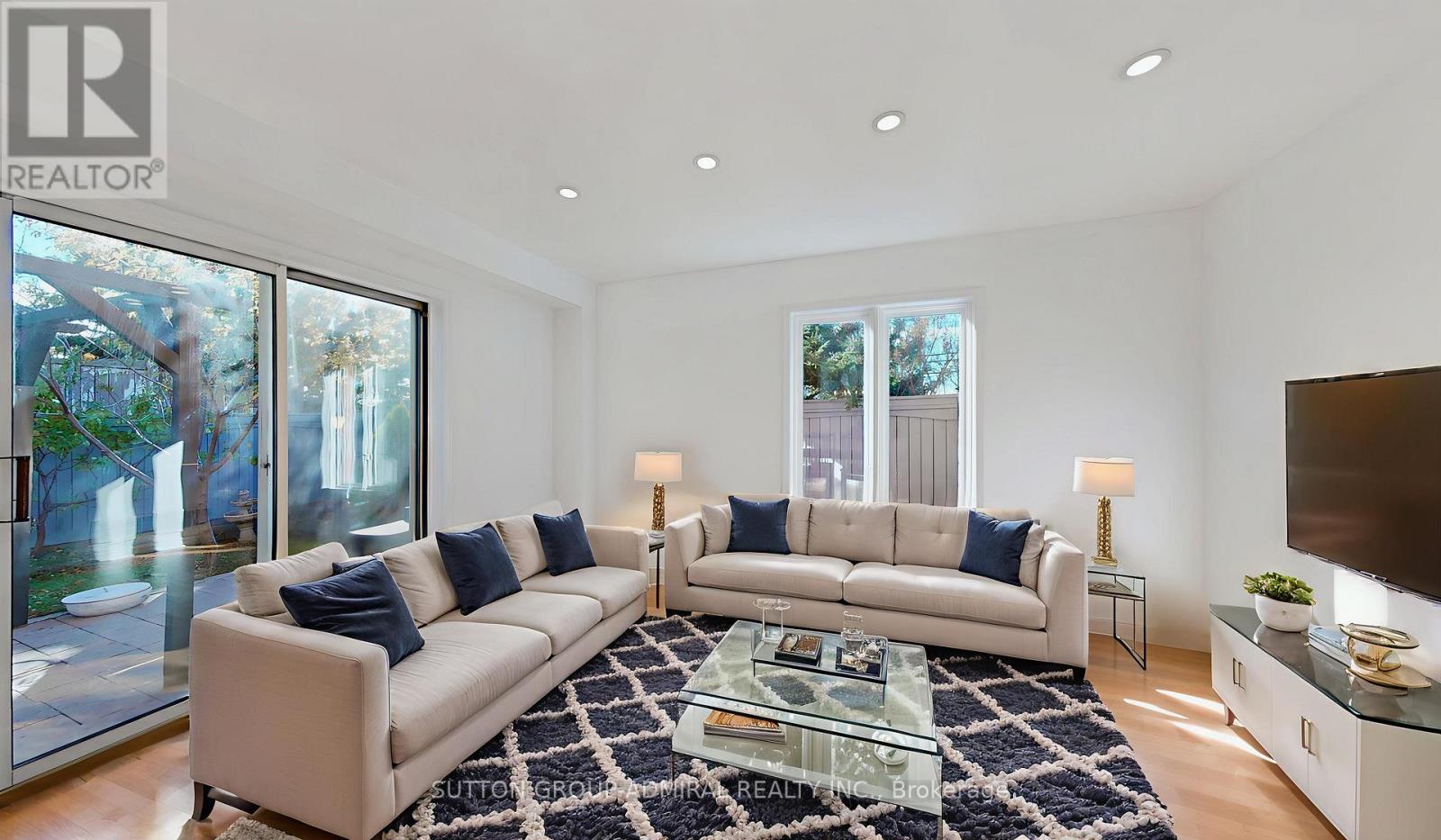 111 Kelso Crescent, Vaughan, Ontario  L6A 2K6 - Photo 5 - N12548186