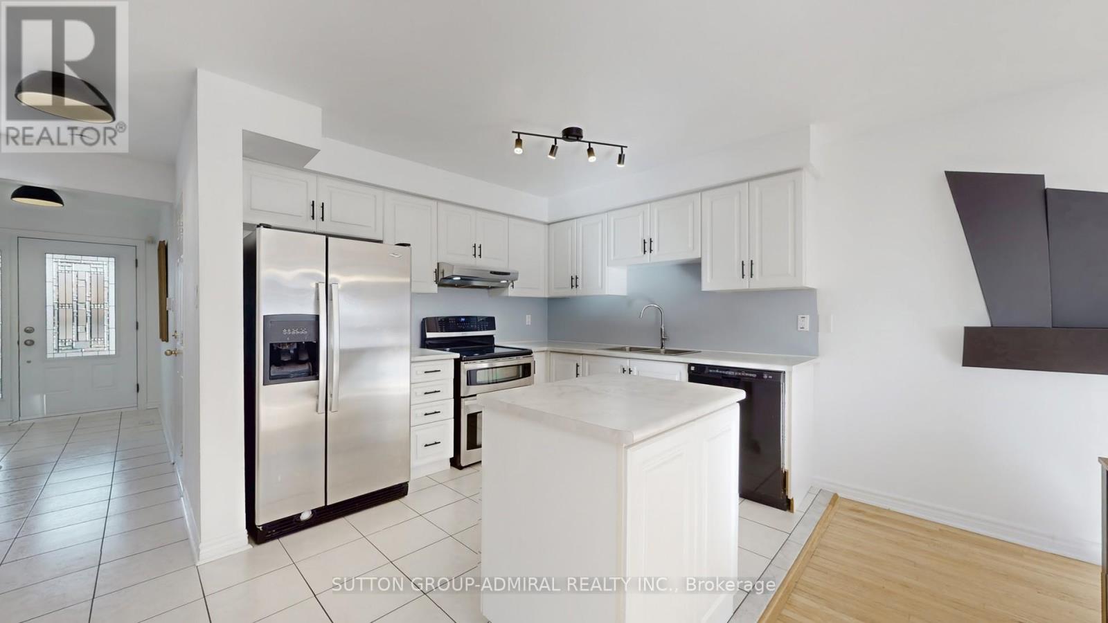 111 Kelso Crescent, Vaughan, Ontario  L6A 2K6 - Photo 6 - N12548186