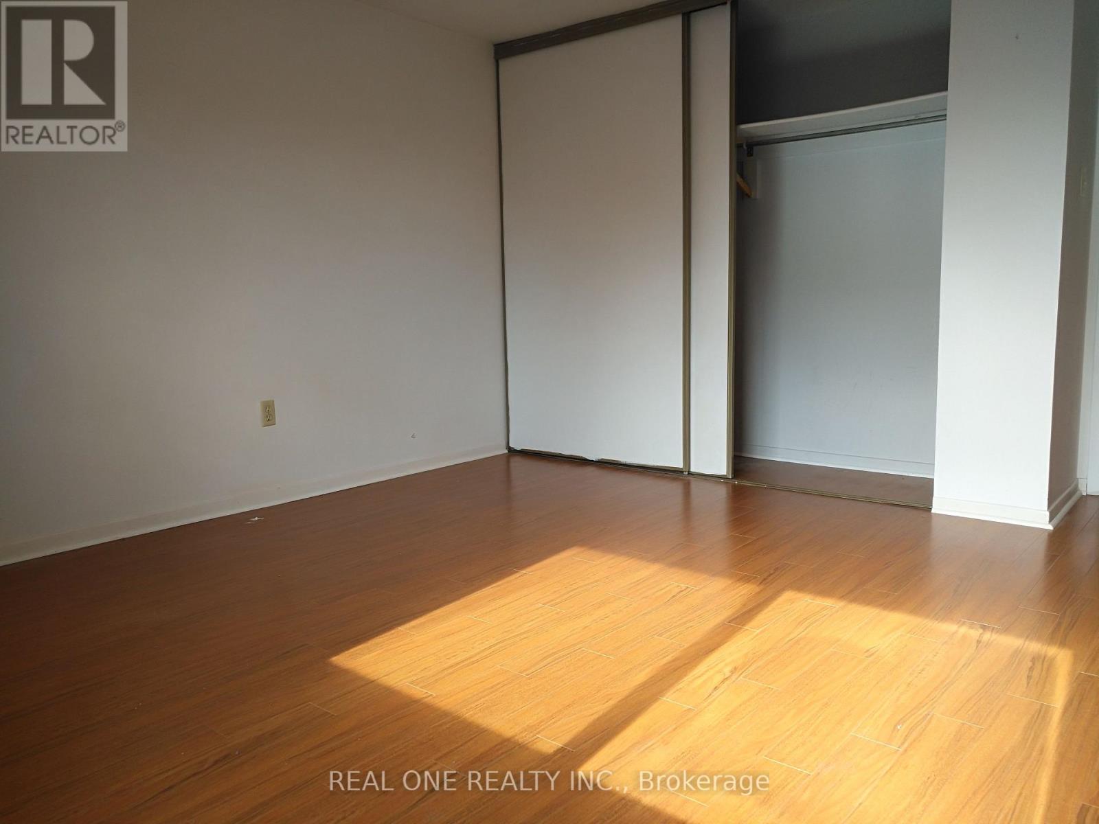 50 - 646 Village Parkway, Markham, Ontario  L3R 2S7 - Photo 10 - N12548214