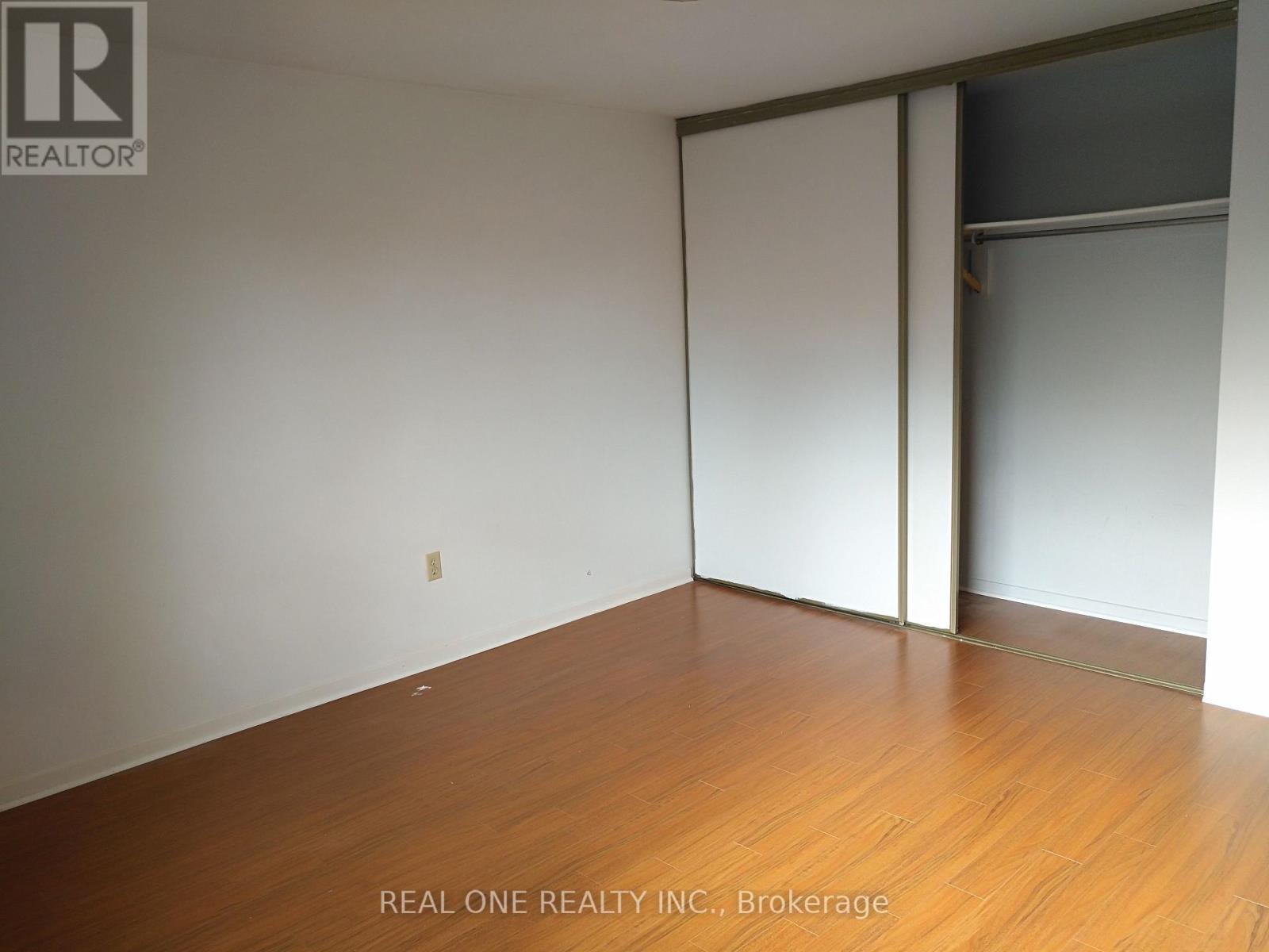 50 - 646 Village Parkway, Markham, Ontario  L3R 2S7 - Photo 9 - N12548214